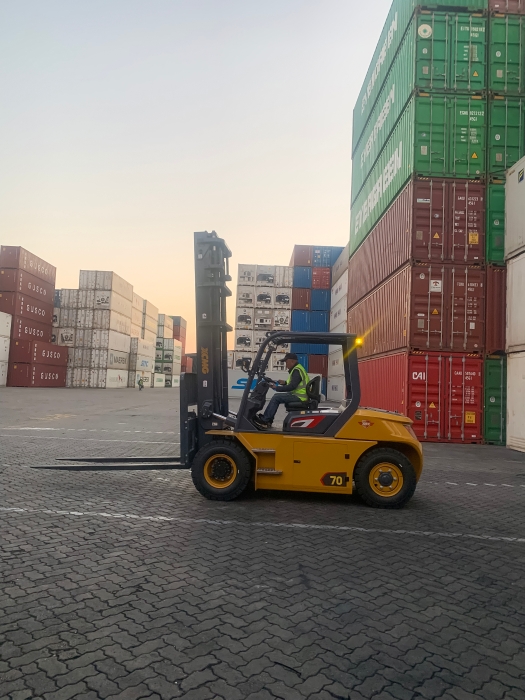 币游国际叉车批量进驻厦门港，一站式解决方案赋能港口物流新升级