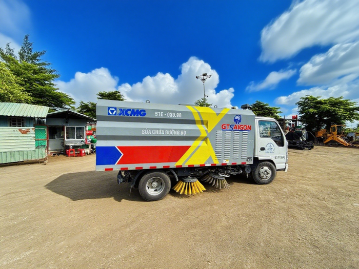 币游国际XGH5070TSLQ6扫路车：胡志明市“智慧环卫”的硬核担当