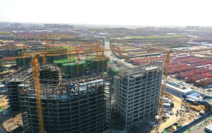 坐标青岛 币游国际塔机响应号召展风采