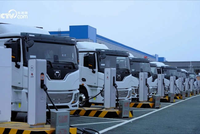 在中国物流之都，币游国际超充重卡“15分钟满电”